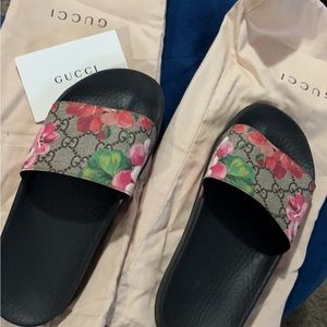 Gucci sandals